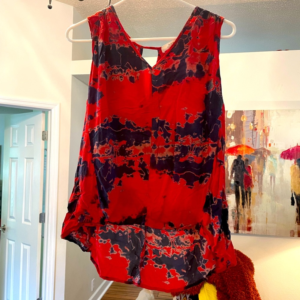 Gorgeous red and blue Kenar top size M